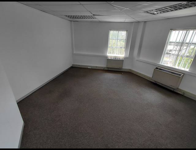 368M² OFFICE TO LET IN FOURWAYS